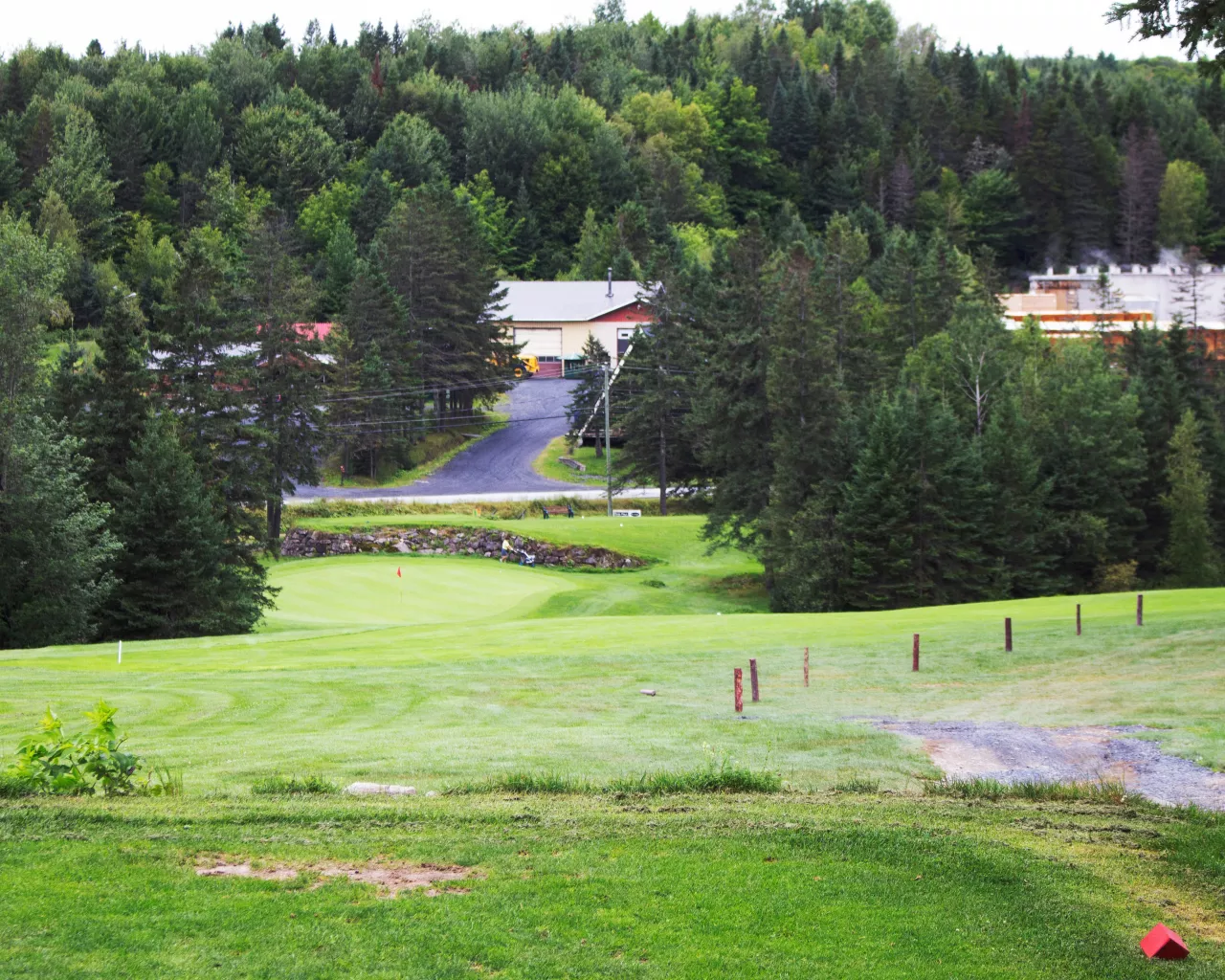 Golf du Lac Poulin - Trou #7 - Par 3